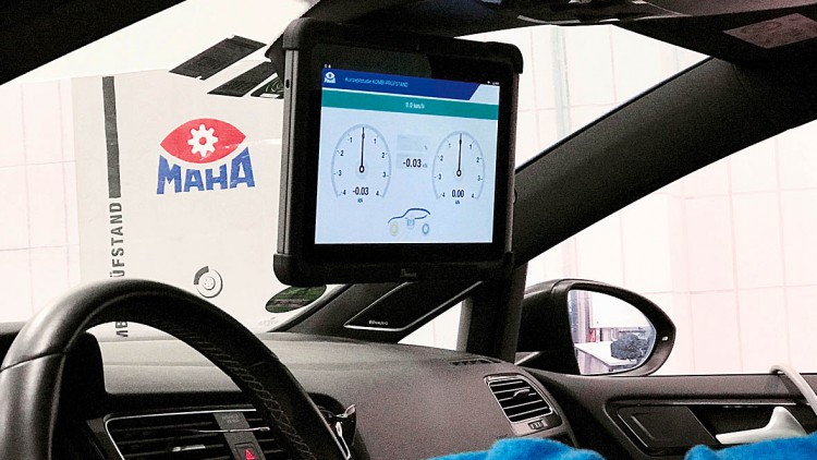MAHA: Bremsprüfung und Abgasmessung in einem Gerät