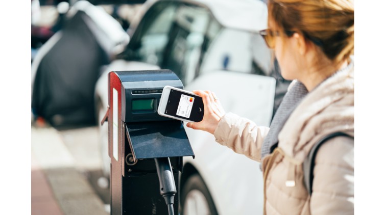 Sustainable Mobility: Zahlungsinfrastruktur von Mastercard an öffentlichen E-Ladestellen