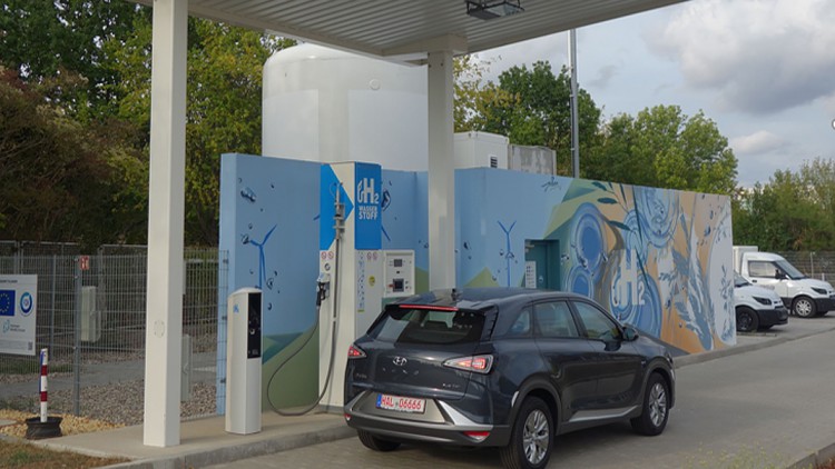 PS Union: Erste Wasserstoff-Tankstelle in einem Autohaus