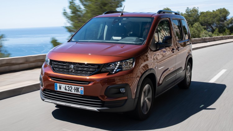 Rückrufe bei Peugeot und Citroën: Sicherheitsgurt und Anhängerkupplung