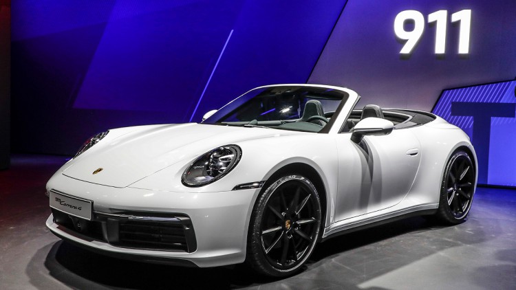Porsche 911 Carrera 4: Allrad für die Basis