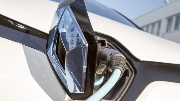 Elektroauto-Innovationen: Renault hängt Tesla ab