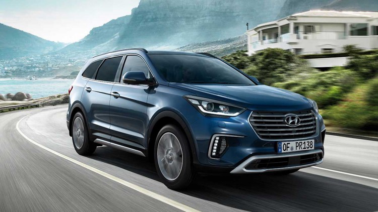Hyundai Grand Santa Fe: Bremst nun auch für Fußgänger