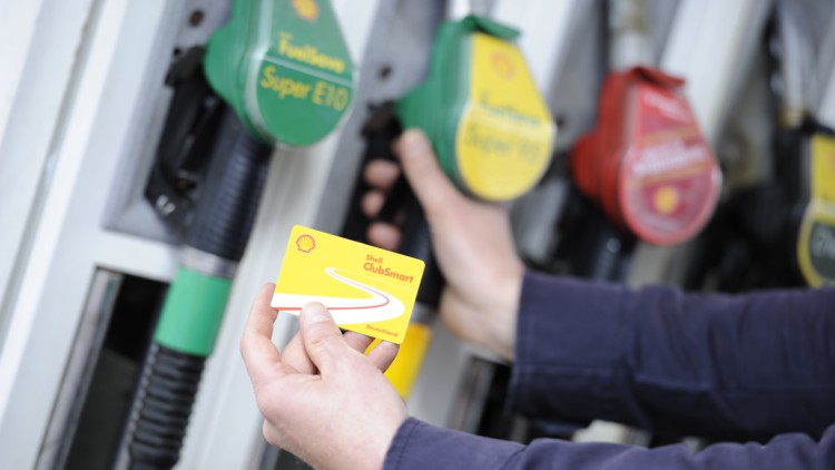 Die Preisgarantie von Shell müssen laut einer Studie Kunden ohne Kundenkarte bezahlen