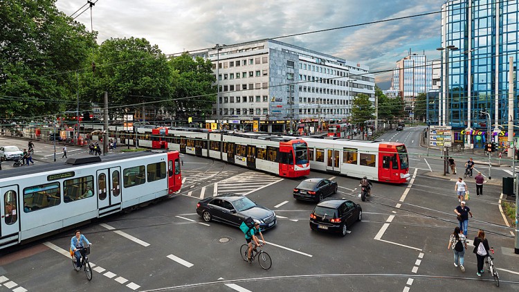 Luftverschmutzung: Köln will E-Busse einsetzen