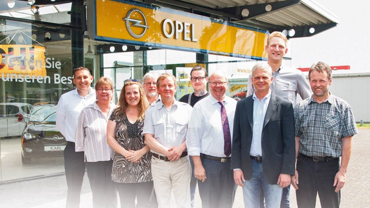 Mercedes-Gruppe: Stern-Partner baut Opel-Geschäft aus