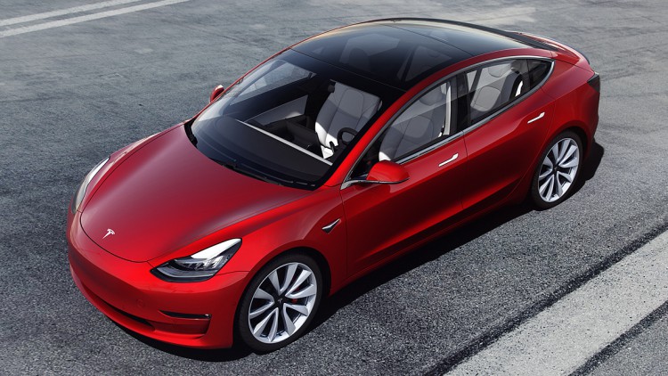 Tesla: "Autopilot"-Werbung droht gerichtlicher Stopp