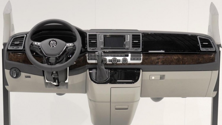 VW Transporter T6: Ziemlich neue Teile