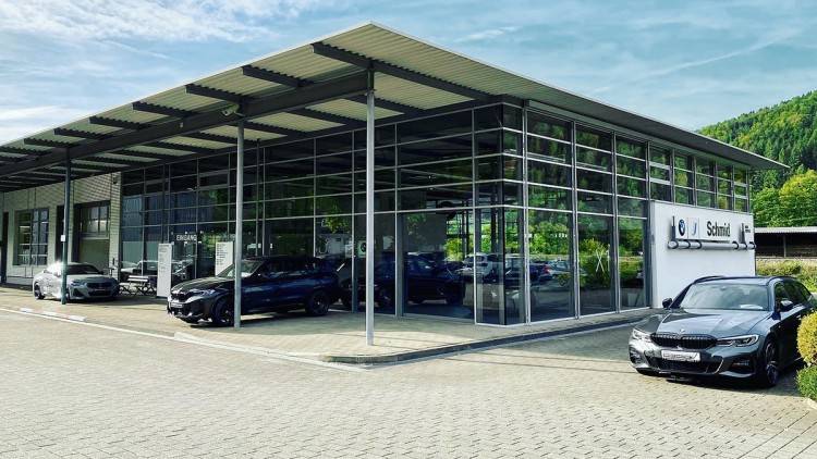 BMW-Autohaus Schmid in Hausach