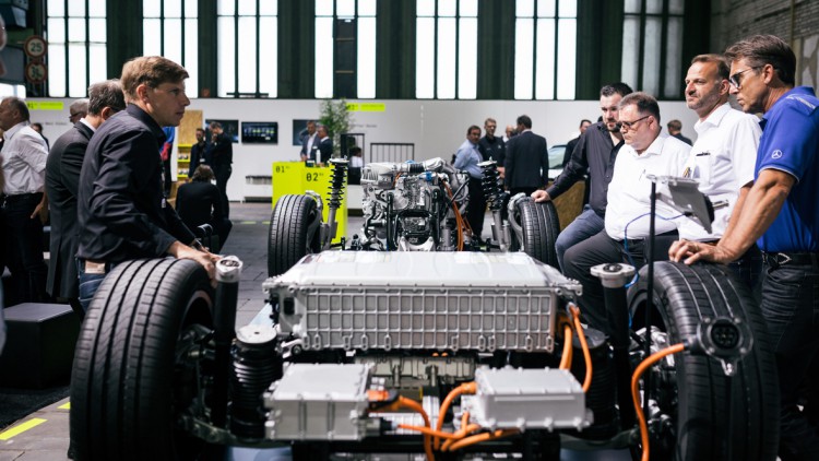Mercedes-Benz Vertrieb Deutschland: Zehnte Auflage des Service Gipfels