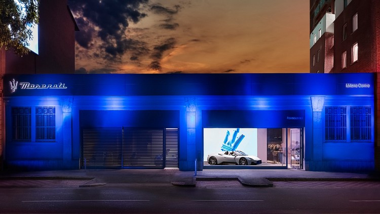 Maserati zeigt neues Store-Konzept: Mehr Kunstgalerie als Autohaus