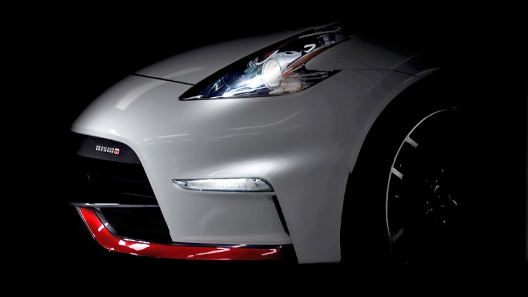 Sportwagen: Gesichtskosmetik für Nissan 370Z Nismo