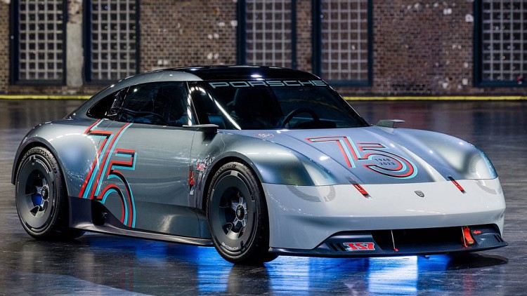 Porsche feiert 75 Jahre Sportwagenbau: Vorwärts in die Vergangenheit