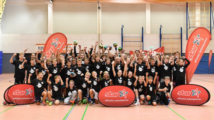 Star-Tankstellen: Handball-Talente haben den THW Kiel vor Augen