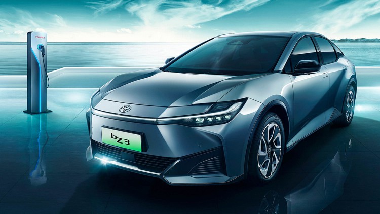 Toyota bZ3: Elektro-Camry startet in China