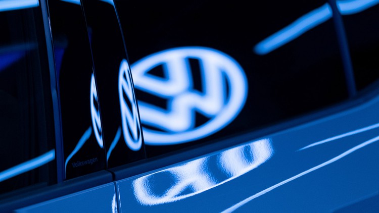 Versorgungsengpässe: VW steckt Chipkrise noch gut weg