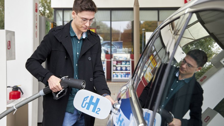 Alternative Kraftstoffe: Wasserstofftankstelle im Süden Deutschlands startet Optimierungsbetrieb