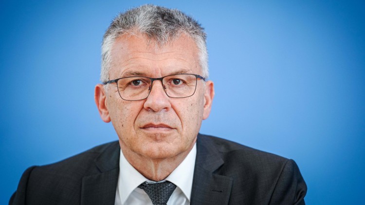 Werner Gatzer, Bahn-Aufsichtsrat, Staatssekretär Finanzministerium