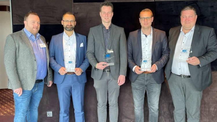 Sieger des IDS Quality Ranking 2022 von Geis Bischoff Logistics, Geis Eurocargo und  Hans Geis sowie Aufsteiger des Jahres Network Logistics