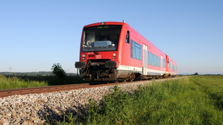 Bahn Regionalbahn Diesel DB Zug