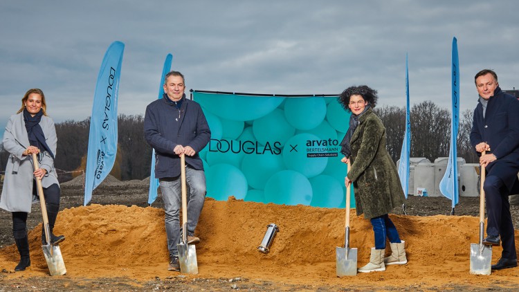 Arvato und Douglas bauen neues Distributionszentrum in Hamm
