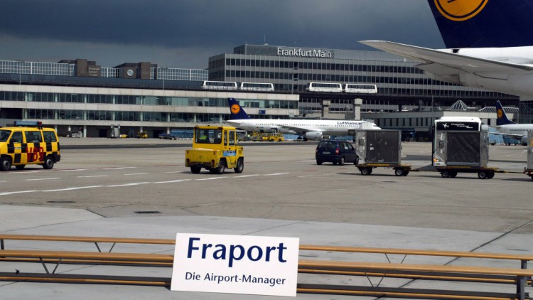 Flughafenbetreiber Fraport schreibt weniger Verlust als gedacht
