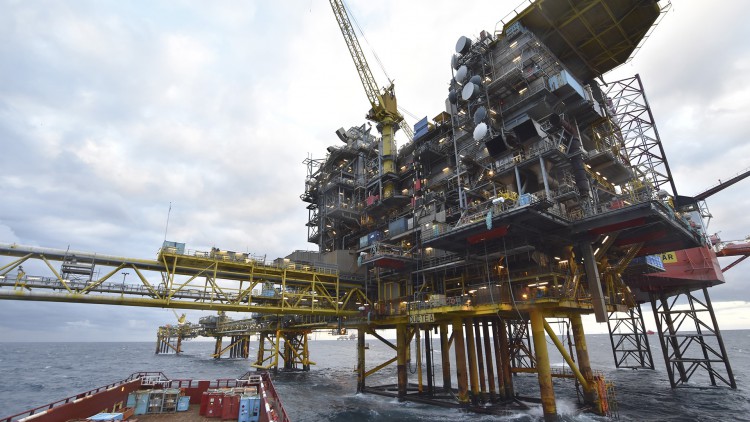 Moeller-Maersk verkauft Ölgeschäft an Total