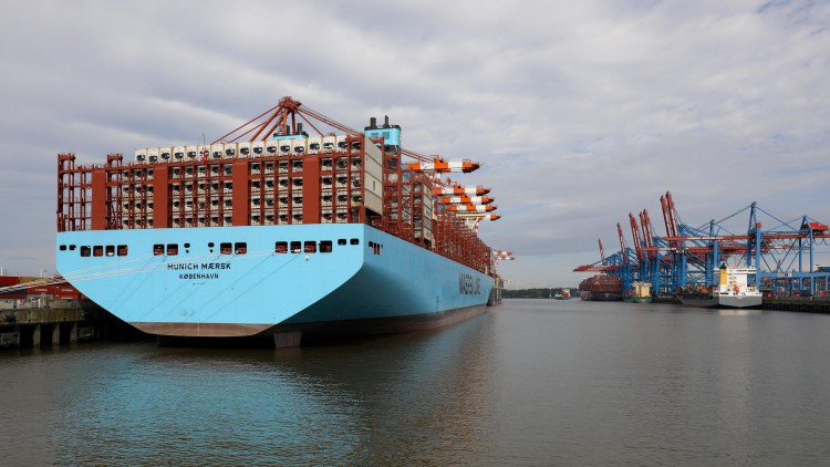 "Munich Maersk" erreicht Hamburger Hafen