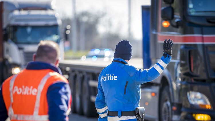 Lkw-Kontrolle in Belgien: Verstöße bei fast jedem zweiten Fahrer