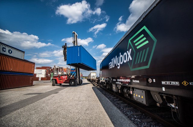 Kombinierter Verkehr: RailMybox digitalisiert Containertransporte