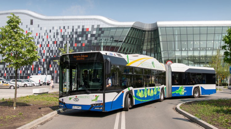 Solaris: 50 Gelenk-Elektrobusse für Krakau