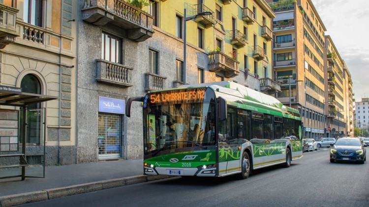Mailand bestellt 100 weitere Urbino 12 electric